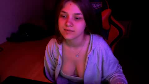 Snapshot of _sweet_foxy_ chatting on 30, 4, 2026 Mari online show from 30, 4, 2026