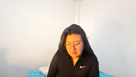 Snapshot of _sweet_melodyy chatting on 7, 3, 2026 _sweet_melodyy online show from 7, 3, 2026