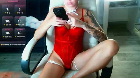 Snapshot of _sweet_ruby_ chatting on 22, 10, 2025 Milana welcome to my world online show from 22, 10, 2025