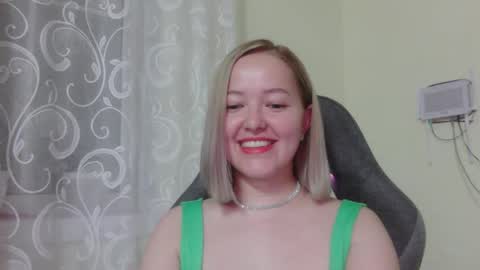 Snapshot of _sweet_smile_ chatting on 11, 9, 2025 _sweet_smile_ online show from 11, 9, 2025