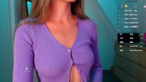 Snapshot of _sweetcams_ chatting on 16, 9, 2025 Dasha  online show from 16, 9, 2025
