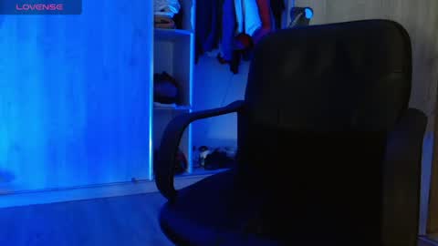 Snapshot of _tinyrousse_ chatting on 5, 5, 2026 Rousse online show from 5, 5, 2026