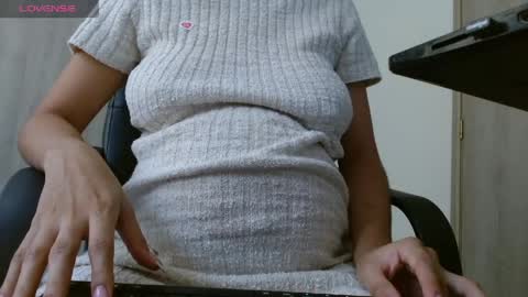 Snapshot of _tinyrousse_ chatting on 17, 5, 2026 Rousse online show from 17, 5, 2026
