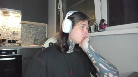 Snapshot of _torfin_ chatting on 6, 3, 2025 _torfin_ online show from 6, 3, 2025