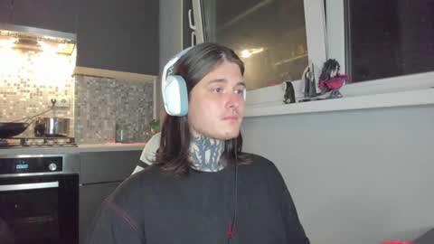 Snapshot of _torfin_ chatting on 6, 3, 2025 _torfin_ online show from 6, 3, 2025