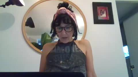 _tutti_frutti_ online show from 8, 7, 2026
