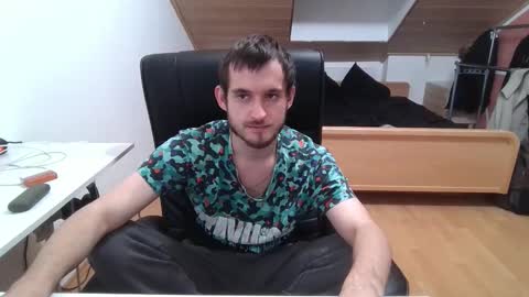 Snapshot of _v_l_a_d_ chatting on 30, 10, 2025 Vlad online show from 30, 10, 2025