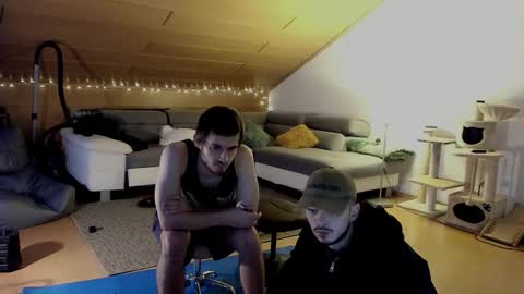 Snapshot of _v_l_a_d_ chatting on 14, 11, 2025 Vlad online show from 14, 11, 2025