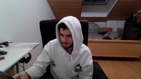 Snapshot of _v_l_a_d_ chatting on 22, 11, 2025 Vlad online show from 22, 11, 2025