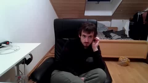 Snapshot of _v_l_a_d_ chatting on 3, 12, 2025 Vlad online show from 3, 12, 2025