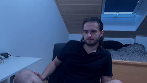 Snapshot of _v_l_a_d_ chatting on 24, 6, 2026 Vlad online show from 24, 6, 2026