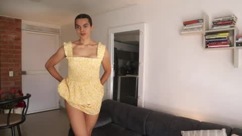 Snapshot of _vahos chatting on 4, 6, 2026 Anastasia Vahos online show from 4, 6, 2026