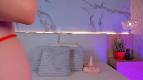 Snapshot of _valeryysmith_ chatting on 16, 9, 2025 Valery online show from 16, 9, 2025