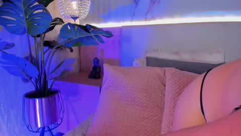 Snapshot of _valeryysmith_ chatting on 25, 11, 2025 Valery online show from 25, 11, 2025