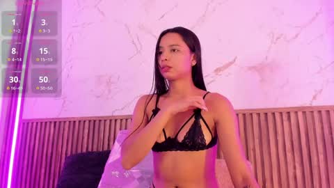 Snapshot of _victoriaclark chatting on 4, 6, 2026 _victoriaclark online show from 4, 6, 2026