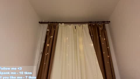 Violet online show from 8, 12, 2024