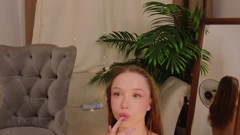 Violet online show from 19, 1, 2025