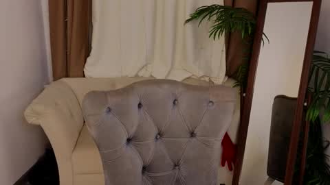 Violet online show from 12, 2, 2025