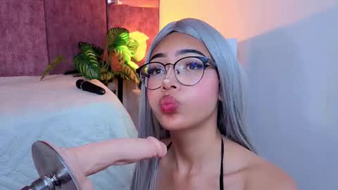   online show from 2, 12, 2025