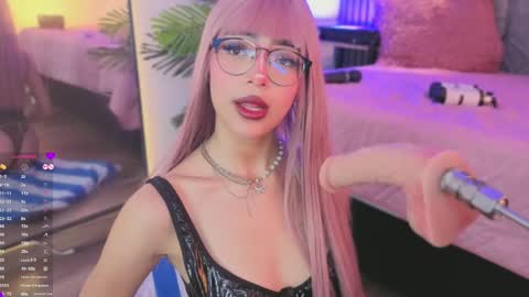 Snapshot of _viollettenoir_ chatting on 28, 5, 2026 online show from 28, 5, 2026