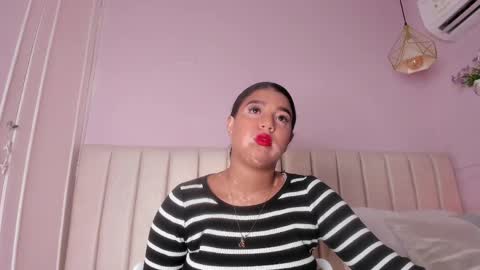 Snapshot of _wendy_x chatting on 29, 4, 2026 _wendy_x online show from 29, 4, 2026
