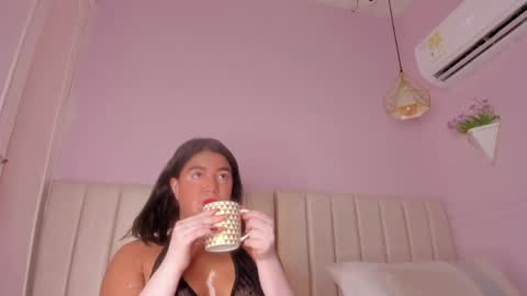 Snapshot of _wendy_x chatting on 12, 5, 2026 _wendy_x online show from 12, 5, 2026
