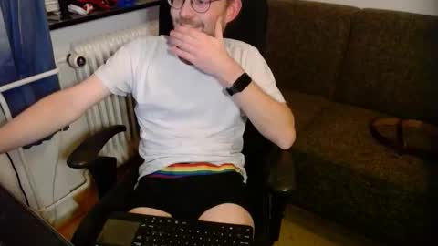 _whoisthatguy_ online show from 4, 11, 2025