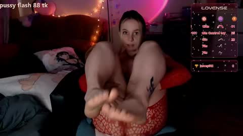 Snapshot of _wikki_ chatting on 15, 2, 2025 Tory lavender - MV online show from 15, 2, 2025
