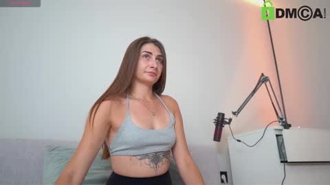 Snapshot of _wild_berry chatting on 27, 9, 2025 Lily online show from 27, 9, 2025