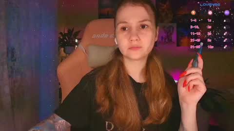 Snapshot of _witch__ chatting on 16, 11, 2025 Enni online show from 16, 11, 2025