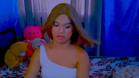 Snapshot of _xxlilly chatting on 27, 5, 2026 _xxlilly online show from 27, 5, 2026