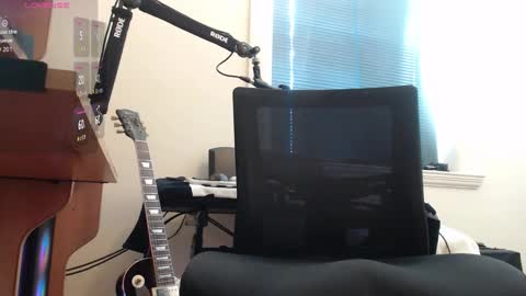 _xxrockstarloverxx_ online show from 28, 9, 2025