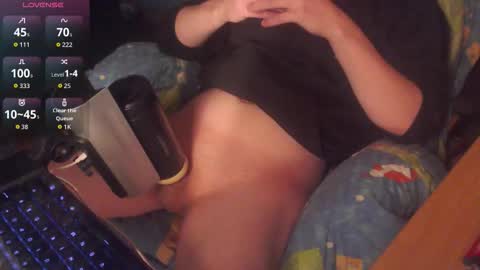 Snapshot of _yourcuteboy_ chatting on 4, 12, 2025 _yourcuteboy_ online show from 4, 12, 2025