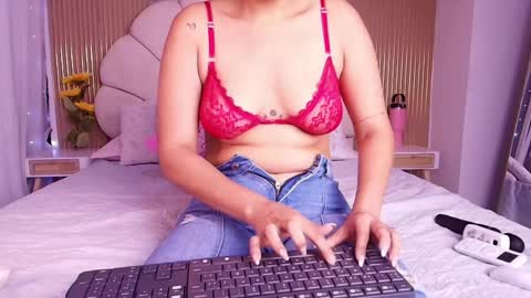 Snapshot of a_aisha chatting on 27, 4, 2026 Aisha online show from 27, 4, 2026