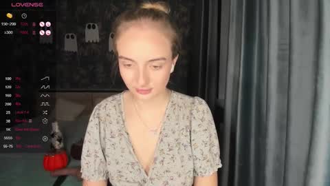 Adelina online show from 28, 10, 2025