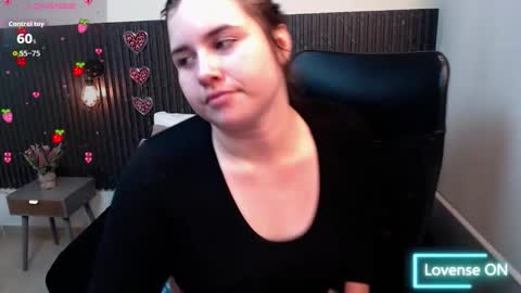 Snapshot of aabby_lee chatting on 19, 9, 2025 Abby Lee  online show from 19, 9, 2025