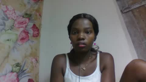 Snapshot of aadienne chatting on 19, 3, 2026 aadienne online show from 19, 3, 2026