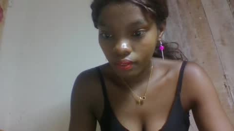 Snapshot of aadienne chatting on 20, 3, 2026 aadienne online show from 20, 3, 2026