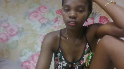 Snapshot of aadienne chatting on 28, 3, 2026 aadienne online show from 28, 3, 2026