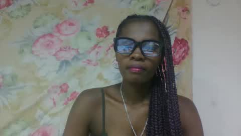 Snapshot of aadienne chatting on 7, 4, 2026 aadienne online show from 7, 4, 2026