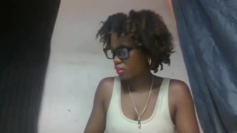 Snapshot of aadienne chatting on 13, 4, 2026 aadienne online show from 13, 4, 2026