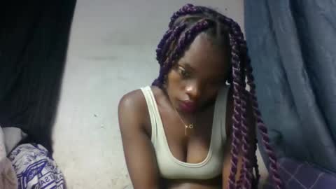 Snapshot of aadienne chatting on 21, 4, 2026 aadienne online show from 21, 4, 2026