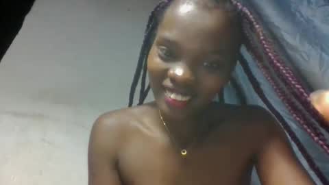 Snapshot of aadienne chatting on 25, 4, 2026 aadienne online show from 25, 4, 2026