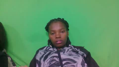 Snapshot of aadienne chatting on 16, 5, 2026 aadienne online show from 16, 5, 2026