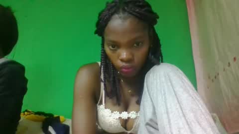 Snapshot of aadienne chatting on 18, 5, 2026 aadienne online show from 18, 5, 2026