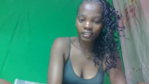Snapshot of aadienne chatting on 28, 5, 2026 aadienne online show from 28, 5, 2026