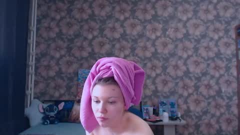 Snapshot of aalicebubble chatting on 27, 4, 2026 Alice online show from 27, 4, 2026