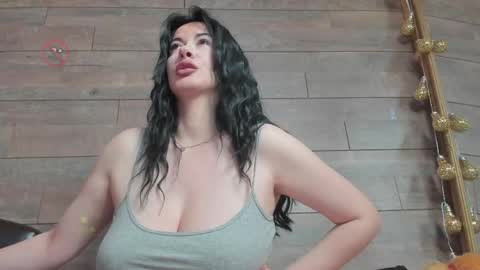 Snapshot of aamaryliss chatting on 15, 4, 2026 Dy online show from 15, 4, 2026