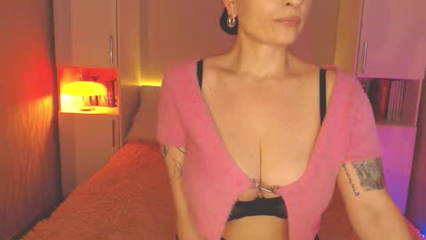 Snapshot of aamica chatting on 10, 3, 2026 Lea online show from 10, 3, 2026