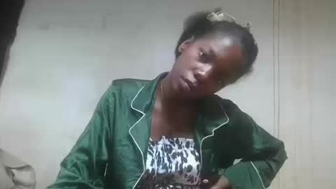 Snapshot of aangelinee chatting on 21, 10, 2025 aangelinee online show from 21, 10, 2025